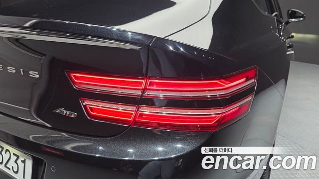 Genesis G80 2022 — photo 9