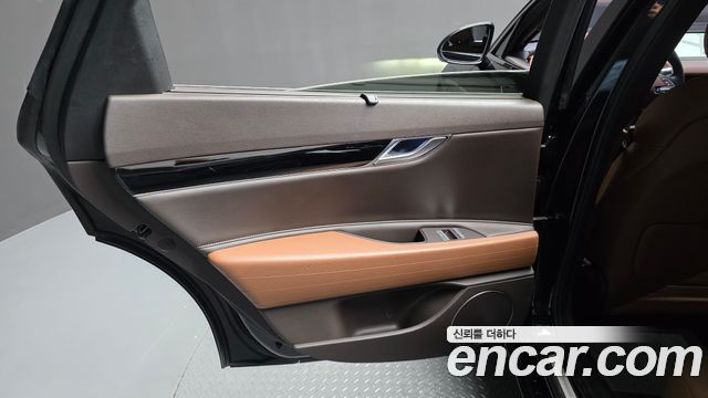 Genesis G80 2022 — photo 15