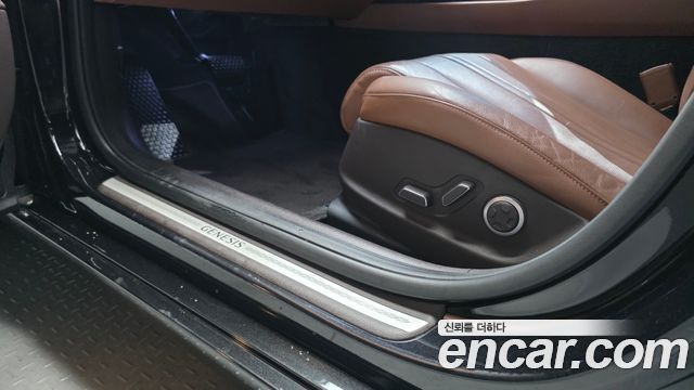 Genesis G80 2022 — photo 33