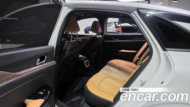 Kia K5 2023 — photo 12