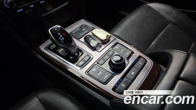 Hyundai Equus 2015 — photo 9