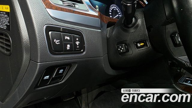 Hyundai Equus 2015 — photo 17
