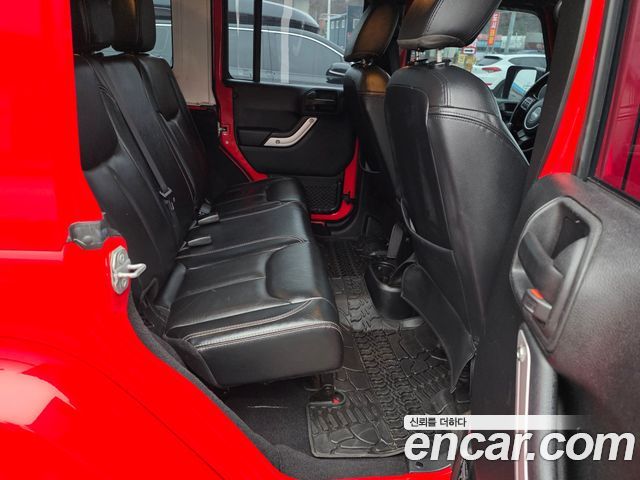 Jeep Wrangler 2015 — photo 13