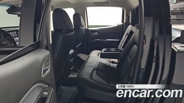 Chevrolet Korea Colorado 2022 — photo 18