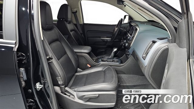 Chevrolet Korea Colorado 2022 — photo 16
