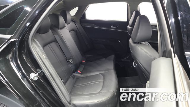 Kia K5 2024 — photo 17