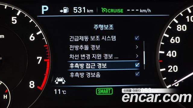 Genesis EQ900 2016 — photo 16