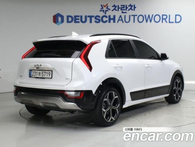 Kia Niro 2024 — photo 2