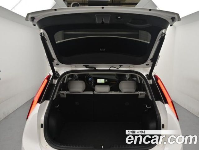 Kia Niro 2024 — photo 19