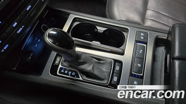 Hyundai Genesis 2016 — photo 12