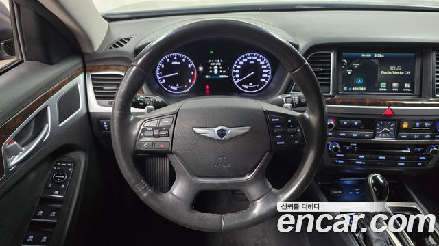 Hyundai Genesis 2016 — photo 18