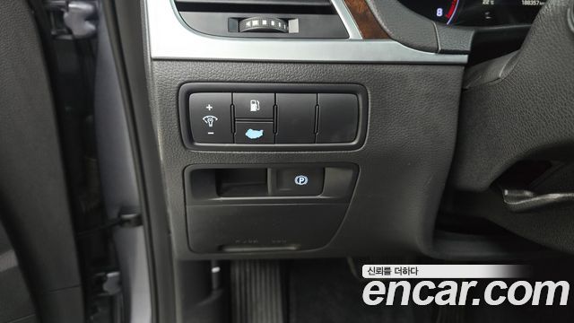 Hyundai Genesis 2016 — photo 23