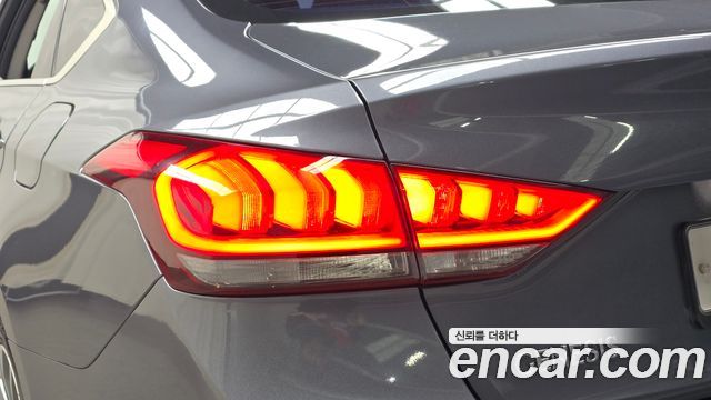 Hyundai Genesis 2016 — photo 9