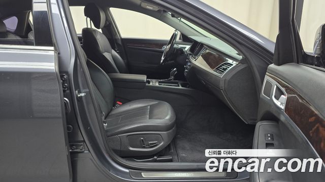 Hyundai Genesis 2016 — photo 16