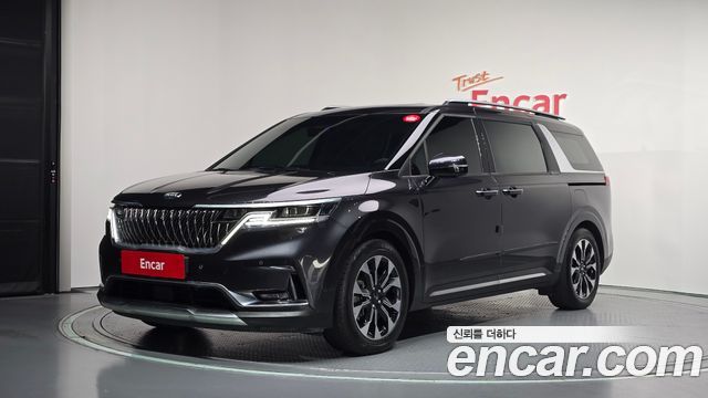 Kia Canival 2021 — photo 1