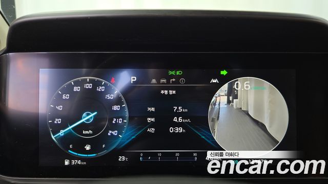 Kia Canival 2021 — photo 11