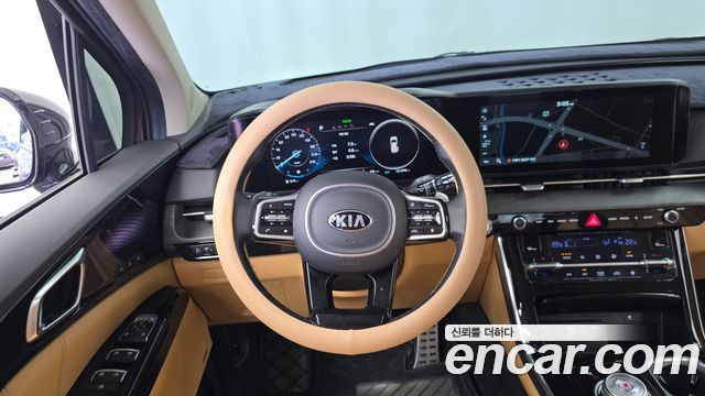 Kia Canival 2021 — photo 19