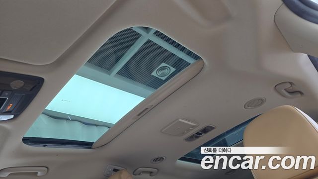 Kia Canival 2021 — photo 22
