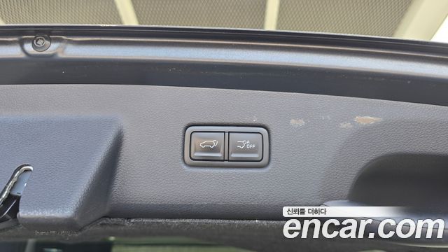 Kia Canival 2021 — photo 23