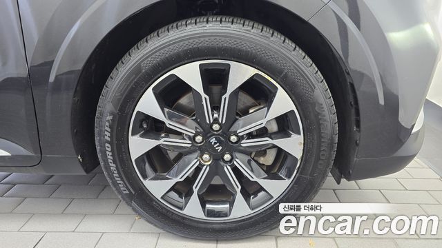 Kia Canival 2021 — photo 7