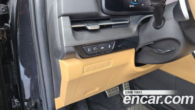 Kia Canival 2021 — photo 28