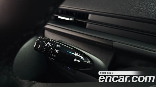 Hyundai Staria 2025 — photo 31