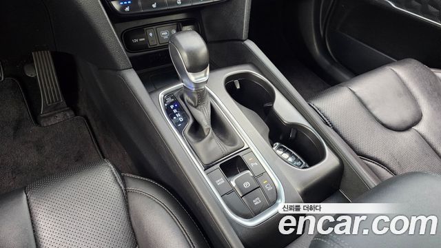 Hyundai Santafe 2019 — photo 12