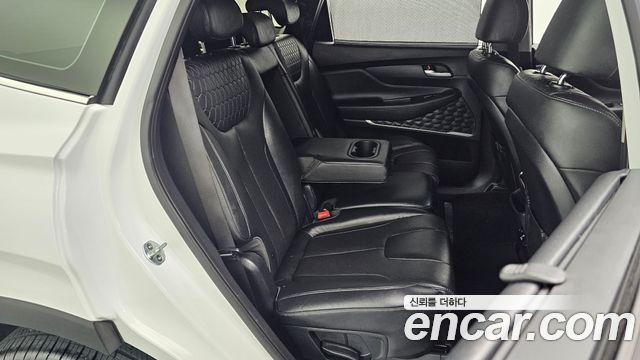 Hyundai Santafe 2019 — photo 17