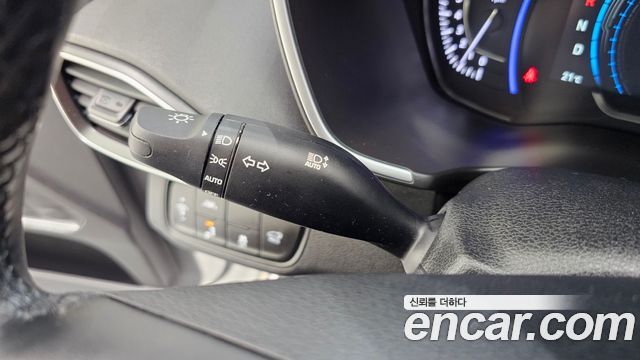 Hyundai Santafe 2019 — photo 24