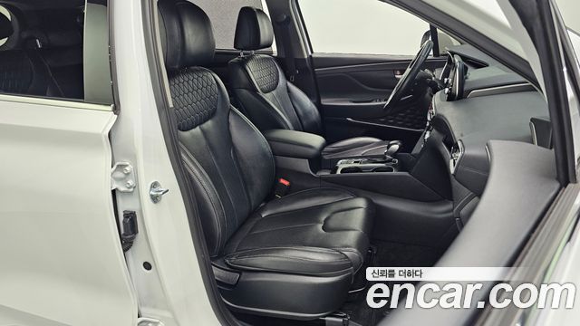 Hyundai Santafe 2019 — photo 16