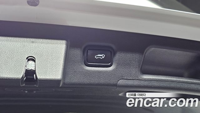 Hyundai Santafe 2019 — photo 30