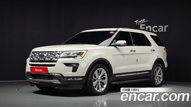 Ford Explorer 2018 — photo 1