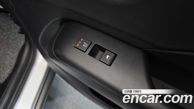 Hyundai Kona 2023 — photo 19