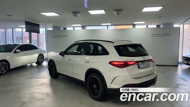 Mercedes-Benz GLC-Class 2026 — photo 2