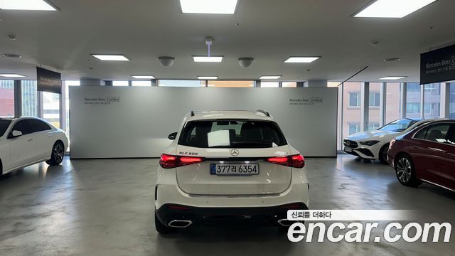 Mercedes-Benz GLC-Class 2026 — photo 4