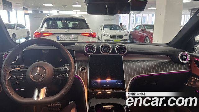 Mercedes-Benz GLC-Class 2026 — photo 16