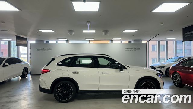 Mercedes-Benz GLC-Class 2026 — photo 18
