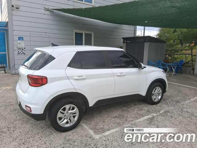 Hyundai Venue 2020 — photo 2