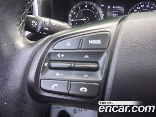 Hyundai Venue 2020 — photo 8