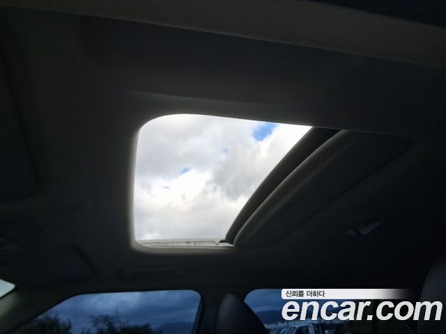 Hyundai Venue 2020 — photo 18