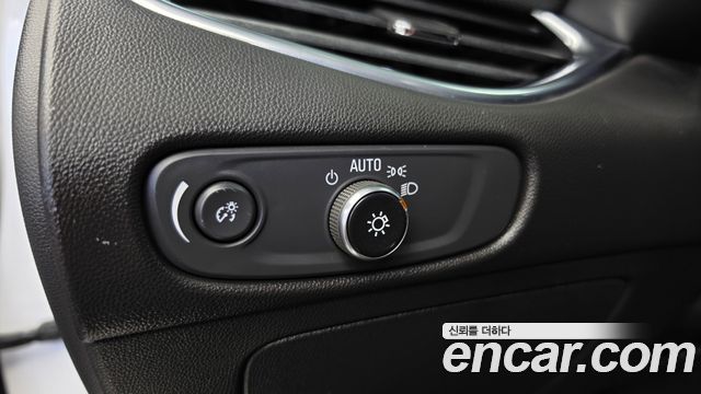 Chevrolet Korea Malibu 2018 — photo 28