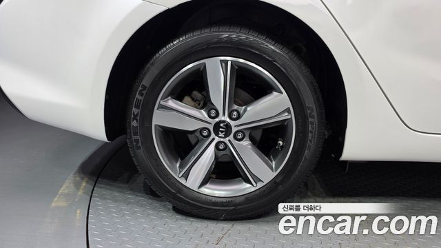 Kia K3 2018 — photo 5