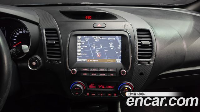 Kia K3 2018 — photo 12