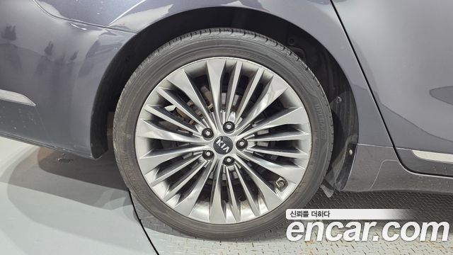 Kia K7 2018 — photo 5