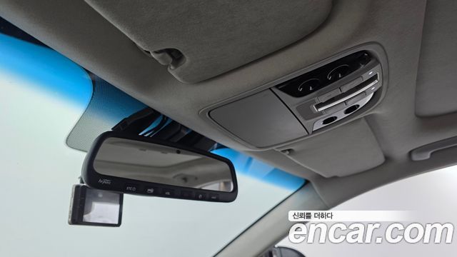 Kia K7 2018 — photo 18