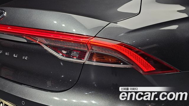 Hyundai Grandeur 2022 — photo 9