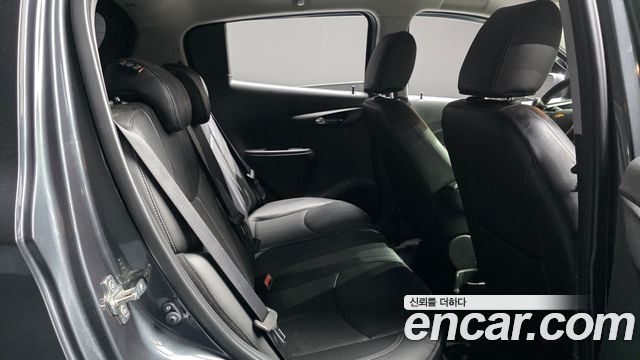 Chevrolet Korea Spark 2018 — photo 17