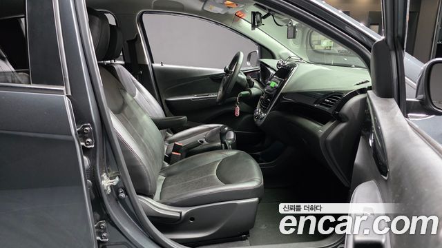 Chevrolet Korea Spark 2018 — photo 16