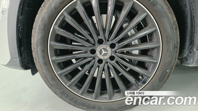 Mercedes-Benz GLC-Class 2026 — photo 5