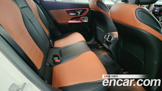 Mercedes-Benz GLC-Class 2026 — photo 9